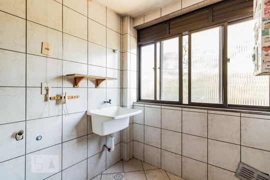 Detalhe da area de serviço de apartamento para alugar com 3 quartos, 103m² em Jardim Lindóia, Porto Alegre