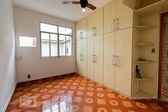 Quarto 2 de casa de condomínio para alugar com 2 quartos, 90m² em Taquara, Rio de Janeiro