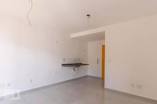 Cozinha de kitnet/studio à venda com 1 quarto, 28m² em Vila Carrão, São Paulo