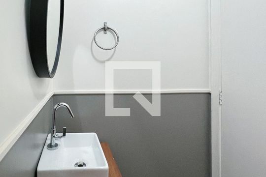 Lavabo de apartamento à venda com 3 quartos, 125m² em Vila Uberabinha, São Paulo