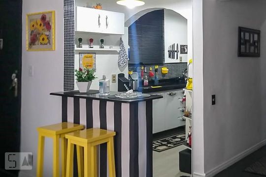 Sala e cozinha de casa para alugar com 3 quartos, 110m² em Olaria, Rio de Janeiro