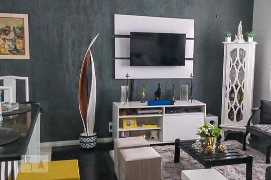 Casa para alugar com 3 quartos, 110m² em Olaria, Rio de Janeiro