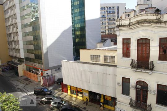 Vista de kitnet/studio à venda com 1 quarto, 30m² em Centro, Rio de Janeiro