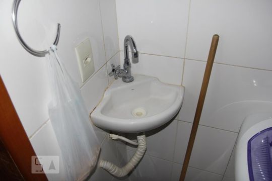 Banheiro de kitnet/studio à venda com 1 quarto, 30m² em Centro, Rio de Janeiro