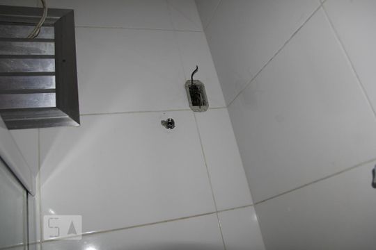 Banheiro de kitnet/studio à venda com 1 quarto, 30m² em Centro, Rio de Janeiro