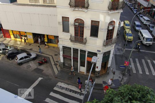 Vista de kitnet/studio à venda com 1 quarto, 30m² em Centro, Rio de Janeiro