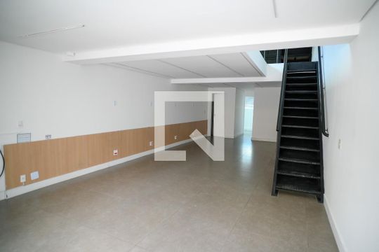 Sala de casa à venda com 3 quartos, 261m² em Aclimação, São Paulo