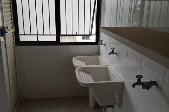 Lavanderia de apartamento à venda com 3 quartos, 198m² em Vila Andrade, São Paulo