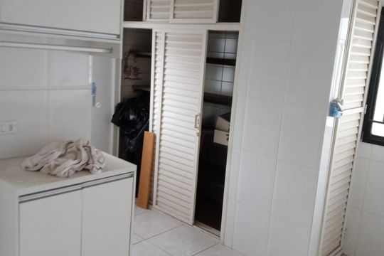 Lavanderia de apartamento à venda com 3 quartos, 198m² em Vila Andrade, São Paulo