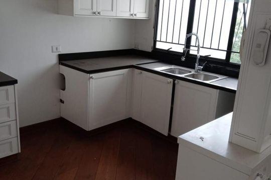 Cozinha de apartamento à venda com 3 quartos, 198m² em Vila Andrade, São Paulo