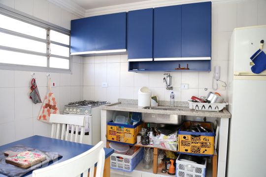 Cozinha de apartamento para alugar com 3 quartos, 105m² em Jardim Taboão, São Paulo