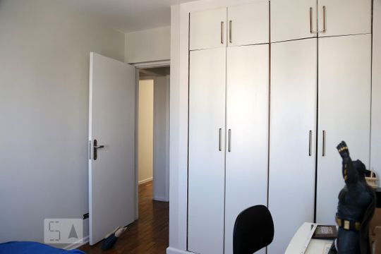 Quarto 1 de apartamento para alugar com 3 quartos, 105m² em Jardim Taboão, São Paulo