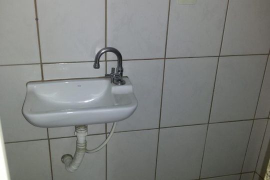 Banheiro 1 de apartamento à venda com 2 quartos, 74m² em Curicica, Rio de Janeiro