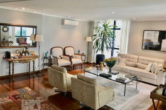 Apartamento à venda com 3 quartos, 270m² em Real Parque, São Paulo