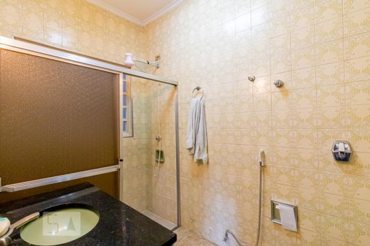 Banheiro da Suíte de casa para alugar com 4 quartos, 257m² em Bosque da Saúde, São Paulo
