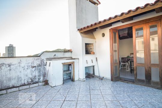 Churrasqueira de casa para alugar com 4 quartos, 500m² em Passo da Areia, Porto Alegre