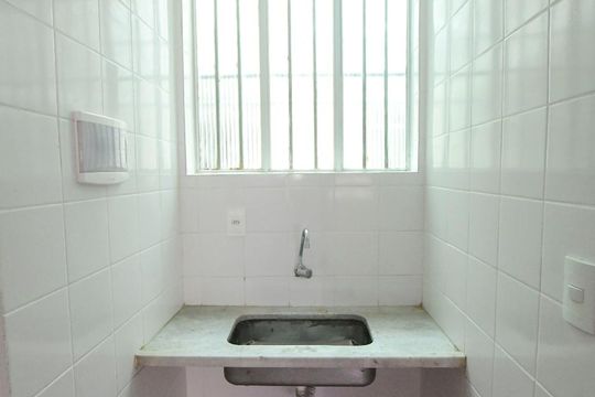 Pia de kitnet/studio para alugar com 1 quarto, 22m² em Asa Norte, Brasília