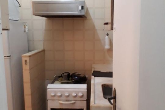 Cozinha de apartamento para alugar com 1 quarto, 50m² em Copacabana, Rio de Janeiro