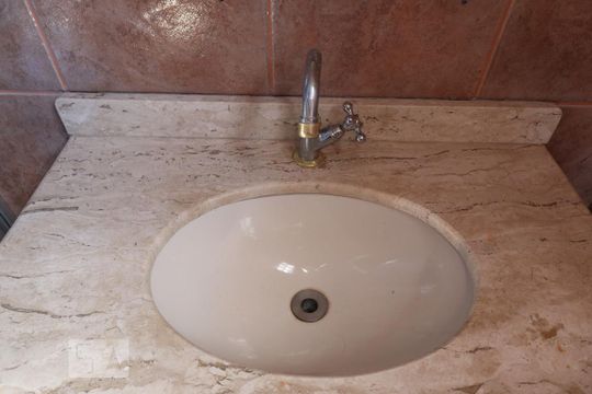 Casa à venda com 4 quartos, 295m² em Vila Santana Ii, Jundiaí