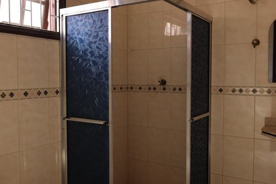 Casa à venda com 4 quartos, 295m² em Vila Santana Ii, Jundiaí