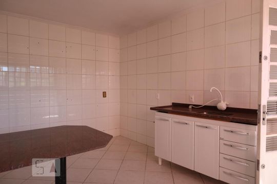 Casa à venda com 4 quartos, 295m² em Vila Santana Ii, Jundiaí