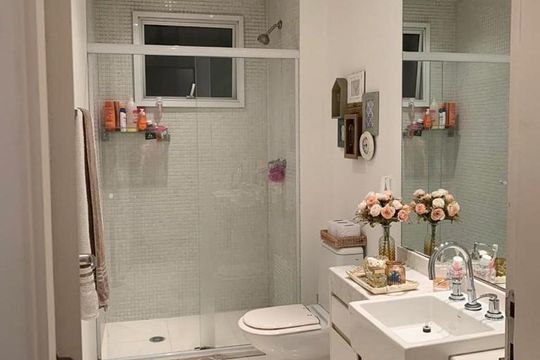 Banheiro de apartamento à venda com 4 quartos, 304m² em Vila Sofia, São Paulo