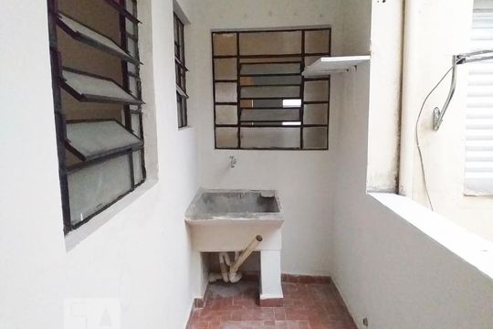 Área de serviço de apartamento para alugar com 2 quartos, 80m² em Vila São Geraldo, São Paulo