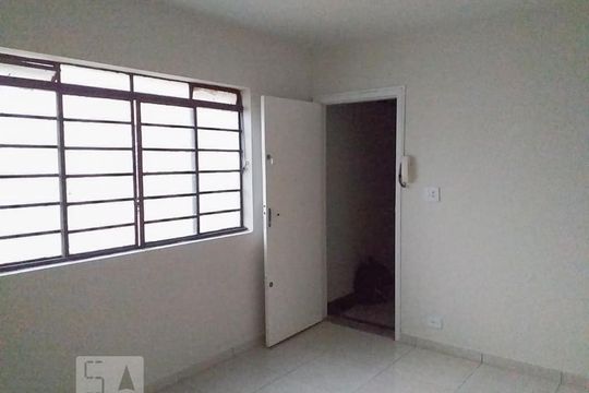 Sala de apartamento para alugar com 2 quartos, 80m² em Vila São Geraldo, São Paulo