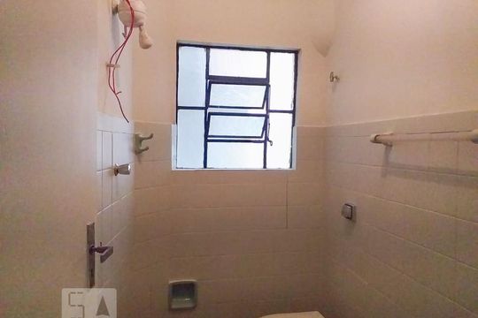 Banheiro de apartamento para alugar com 2 quartos, 80m² em Vila São Geraldo, São Paulo