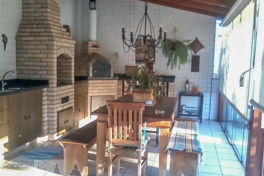 Churrasqueora de apartamento para alugar com 2 quartos, 225m² em Cidade São Francisco, São Paulo