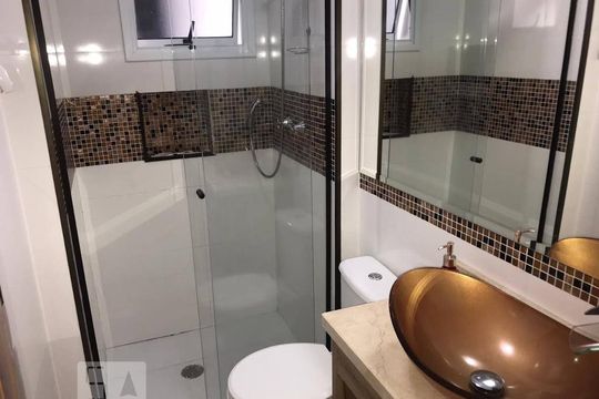 Banheiro de apartamento para alugar com 3 quartos, 81m² em Vila Amélia, São Paulo
