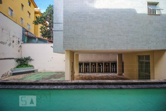 Apartamento para alugar com 5 quartos, 187m² em Santo Antônio, Belo Horizonte