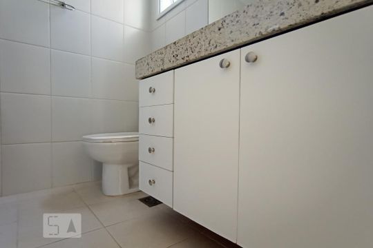 Casa à venda com 4 quartos, 180m² em Freguesia (jacarepaguá), Rio de Janeiro