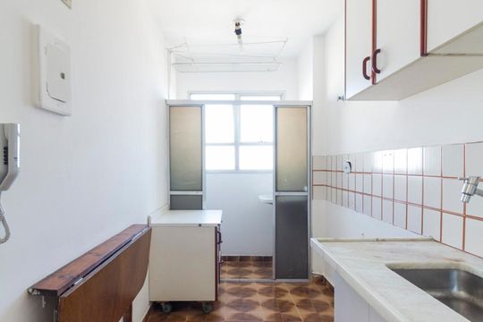 Cozinha de apartamento para alugar com 1 quarto, 42m² em Vila Guarani (z Sul), São Paulo
