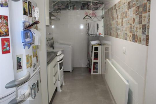 Cozinha de apartamento à venda com 2 quartos, 60m² em Jardim Umuarama, São Paulo