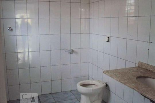 Banheiro de casa à venda com 2 quartos, 110m² em Parada Inglesa, São Paulo
