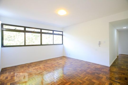Apartamento à venda com 1 quarto, 30m² em Asa Sul, Brasília