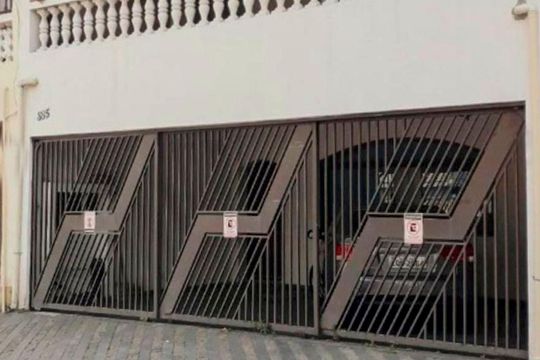 Fachada  de casa à venda com 3 quartos, 239m² em Vila Talarico, São Paulo