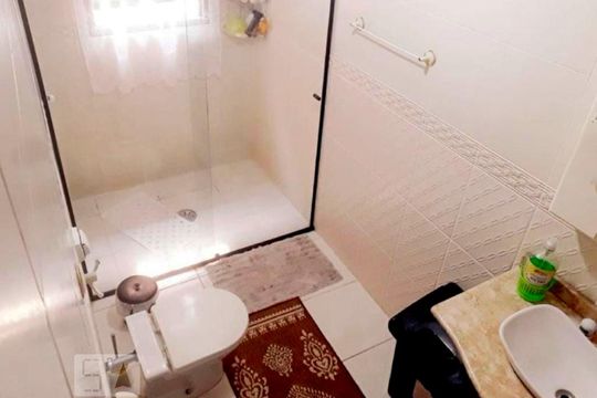 Banheiro de casa à venda com 3 quartos, 239m² em Vila Talarico, São Paulo