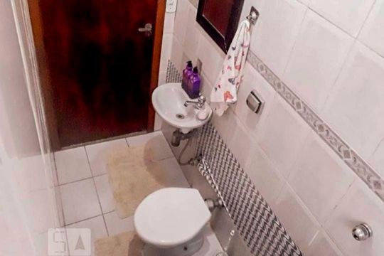Lavabo de casa à venda com 3 quartos, 239m² em Vila Talarico, São Paulo