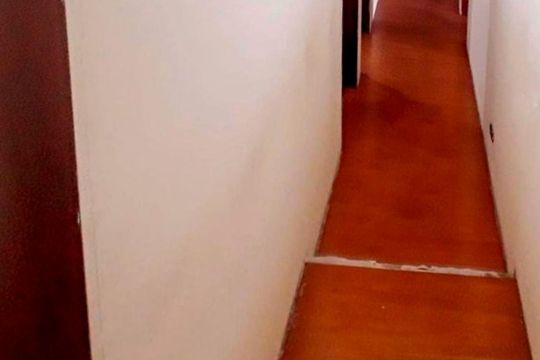 Corredor de casa à venda com 3 quartos, 239m² em Vila Talarico, São Paulo