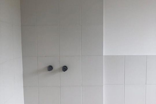 Banheiro de apartamento à venda com 1 quarto, 49m² em Taquara, Rio de Janeiro