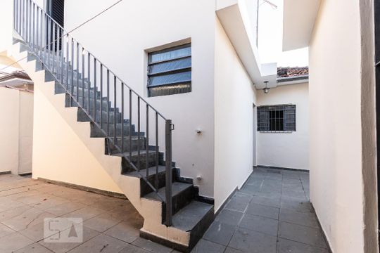 Quintal  de casa à venda com 3 quartos, 115m² em Itaquera, São Paulo
