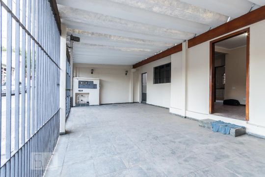 Garagem  de casa à venda com 3 quartos, 115m² em Itaquera, São Paulo