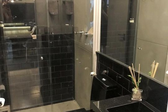 Banheiro Social de apartamento à venda com 2 quartos, 98m² em Cidade Monções, São Paulo
