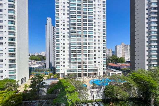 Vista de kitnet/studio para alugar com 1 quarto, 45m² em Vila Olímpia, São Paulo