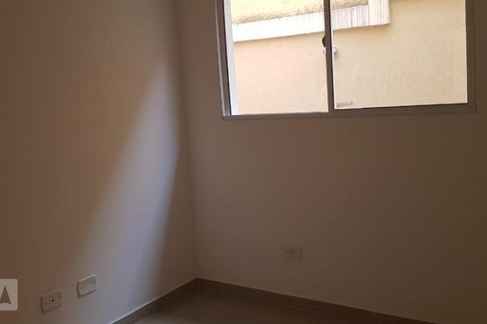 Sala de casa de condomínio à venda com 2 quartos, 61m² em Cupecê, São Paulo