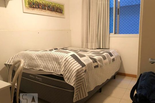 Quarto de apartamento à venda com 3 quartos, 180m² em Barra da Tijuca, Rio de Janeiro