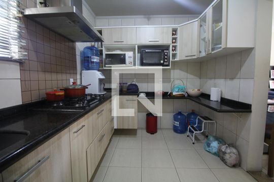 Cozinha de apartamento à venda com 3 quartos, 77m² em Jardim da Glória, São Paulo