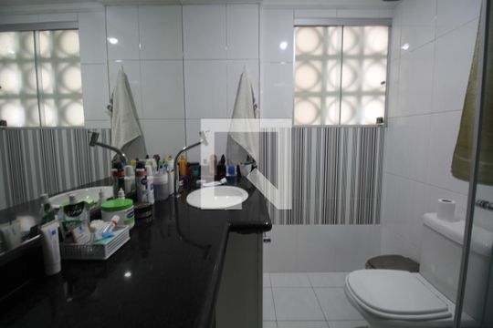 Banheiro de apartamento à venda com 3 quartos, 77m² em Jardim da Glória, São Paulo